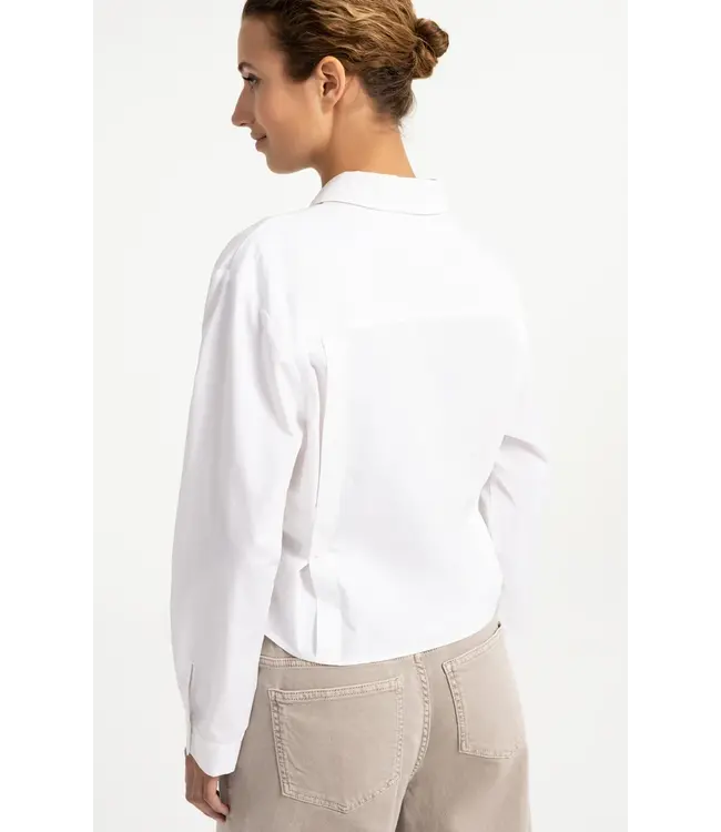 01-201240-608/00000  Poplin blouse with adjustable waist and long sleeves