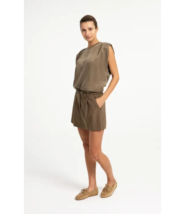 01-701408-608/90617  Sleeveless top with shoulder pleats