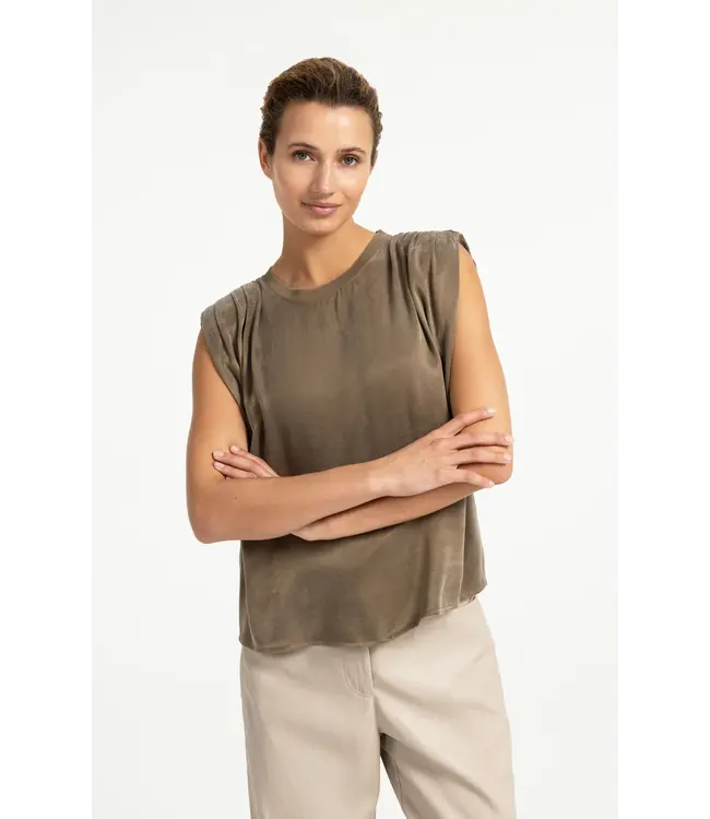 01-701408-608/90617  Sleeveless top with shoulder pleats
