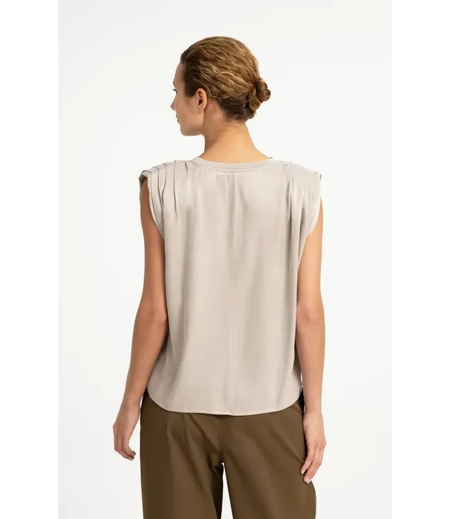01-701408-608/61103  Sleeveless top with shoulder pleats