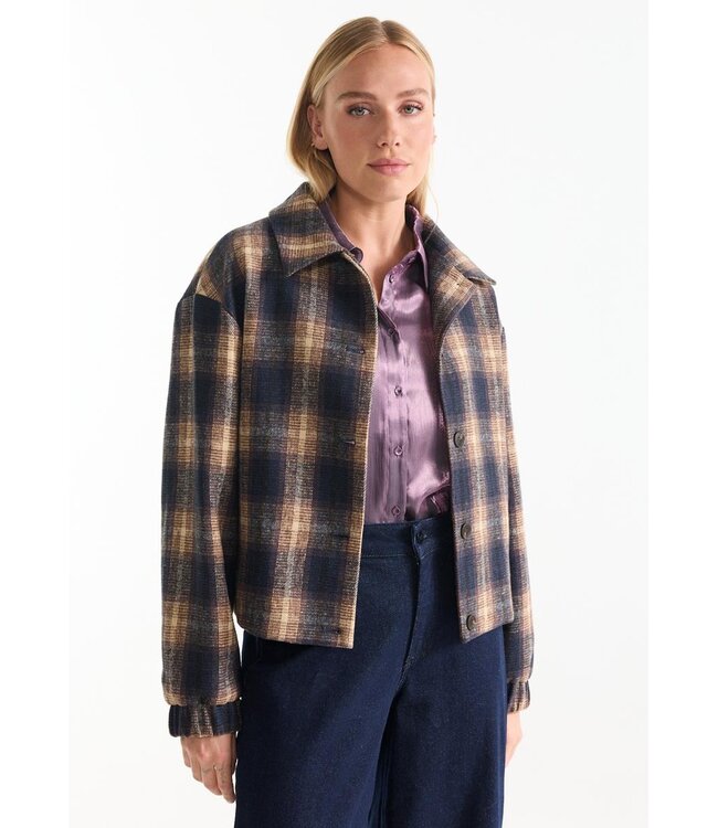 JACKIE-W26/000183-MultiCamel  JACKIE JASJE mc 227 check button closure