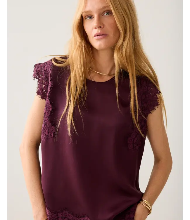 2s3542-12493/000335-Darkburgundy  Top sleeveless Silky casual