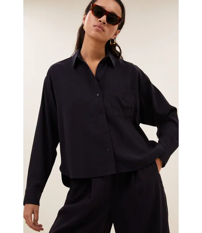 26412057/WineStripe  lise wide stripe blouse