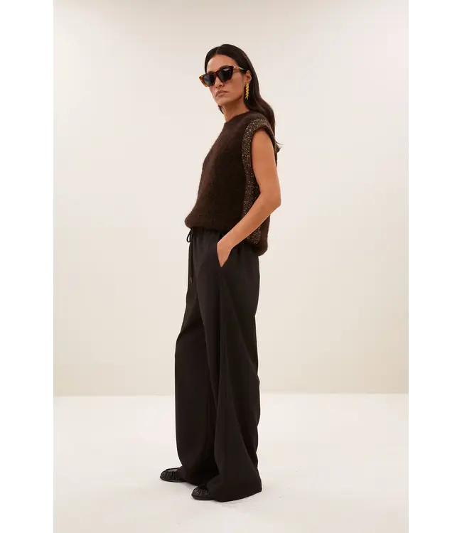 26415103/DeepBrown  noby spencer