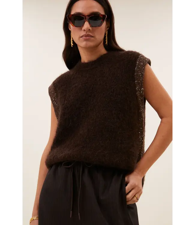 26415103/DeepBrown  noby spencer