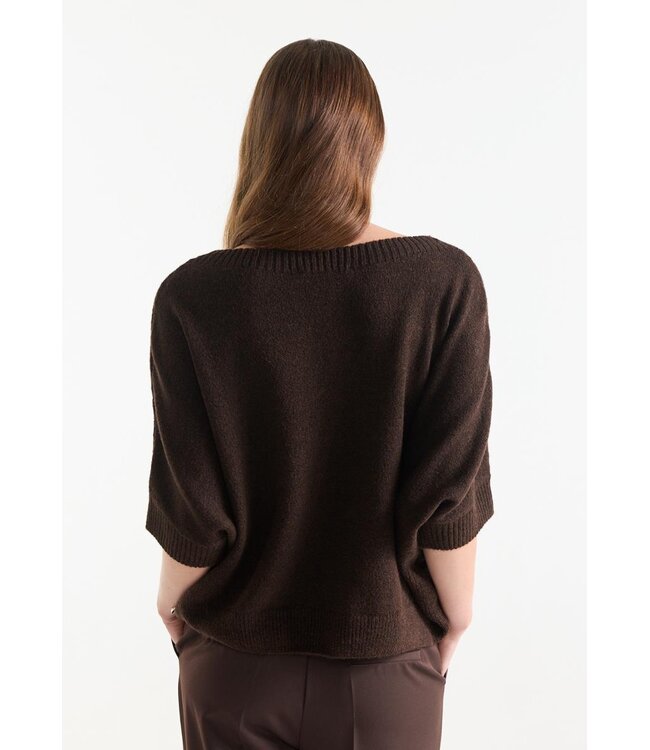 DACOTA-W26/000180-camel  DACOTA TRUI sk 163 round short batwing sleeve