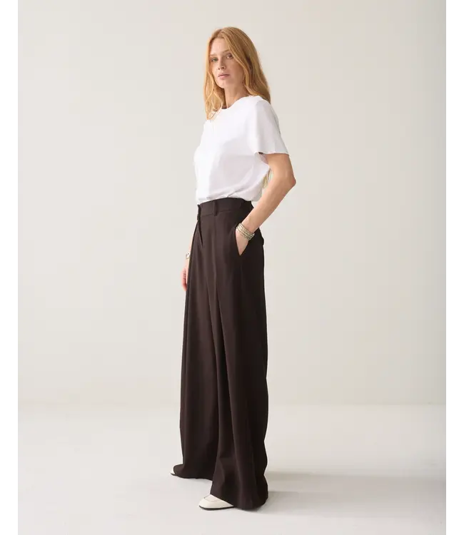 4s3022-12483/000754-Darkchocolate  Trousers Viscose twill