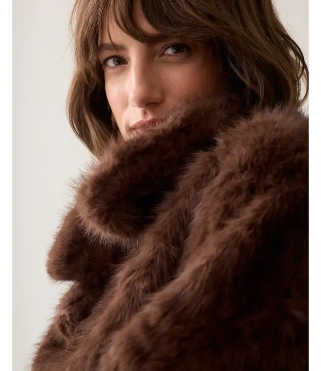 1s1320-12525/000754-Darkchocolate  Jacket Soft faux fur