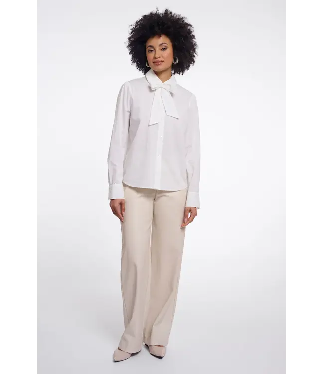 Ago.7012611/White  Blouse with tie