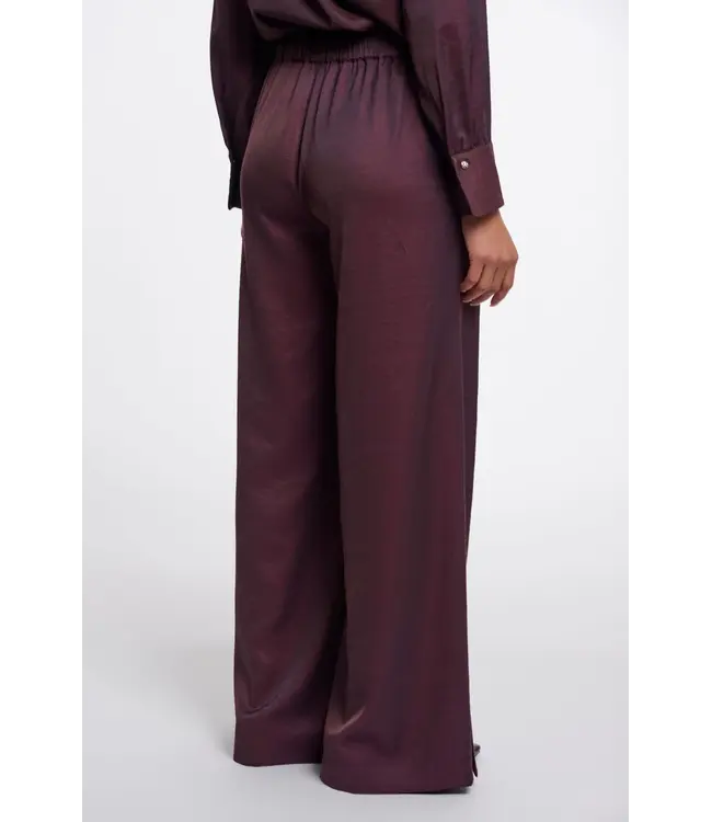NenaRegular.7002611/FudgeCloak  Regular length wide leg pants