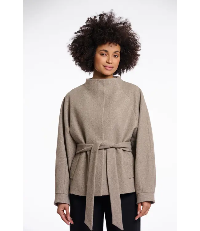 Cornelia.7002611/ToffeeMelange  Short coat with collar