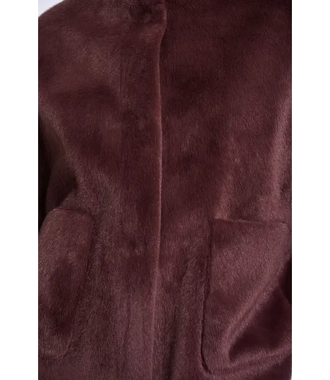 Dewi.7002611/ChocolateBean  Faux fur cape