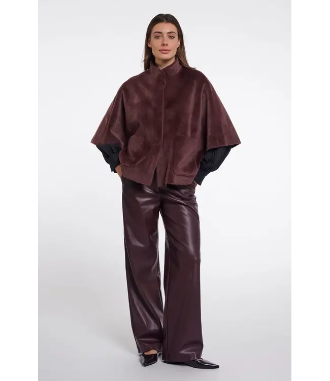 Dewi.7002611/ChocolateBean  Faux fur cape