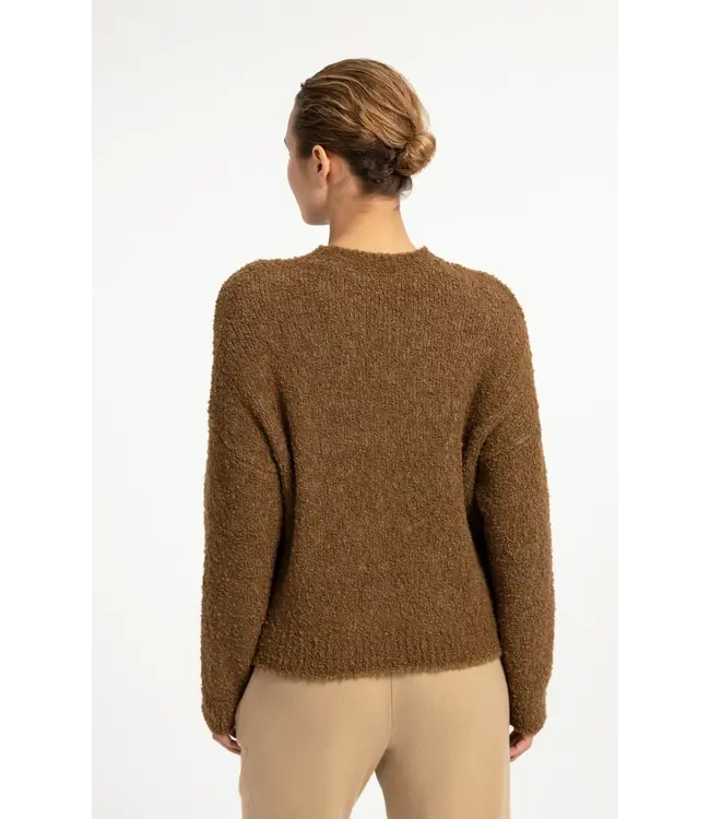 01-000636-609/810181  Knitted sweater with artwork
