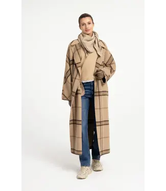 YAYA 03-510021-609/611032  Knitted triangle scarf