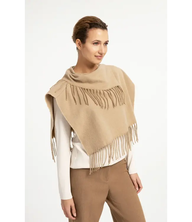 03-501059-609/61315  Scarf wrap with twisted fringes