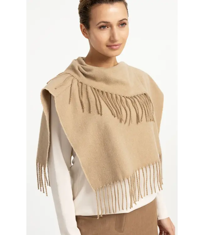 03-501059-609/61315  Scarf wrap with twisted fringes
