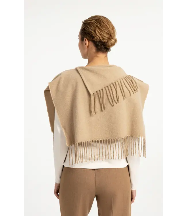 03-501059-609/61315  Scarf wrap with twisted fringes