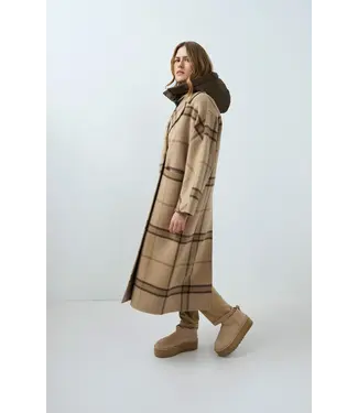 YAYA 02-011027-609/613151  Long checked wool blend coat with oversized fit