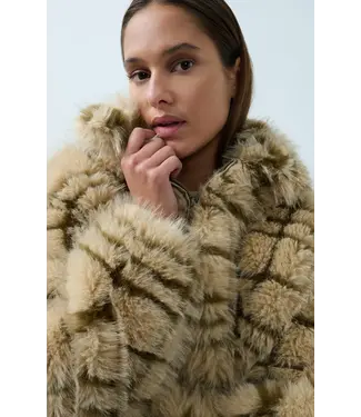 YAYA 02-001088-609/611031  Faux fur jacket with collar and check pattern