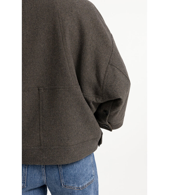 02-001086-609/99086  Oversized wool blend jacket with contrast collar