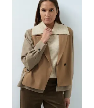YAYA 01-501086-609/810182  Blazer with contrast fabric and loose fit