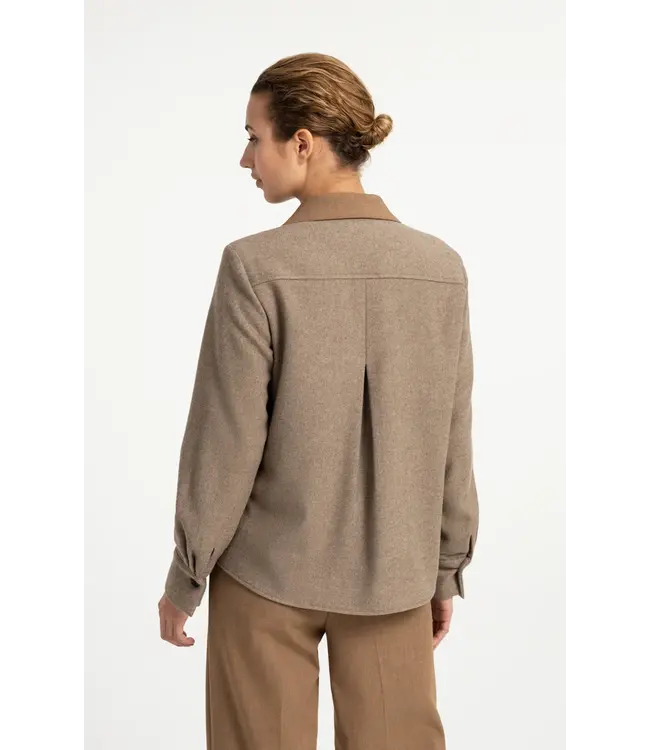 01-501086-609/810182  Blazer with contrast fabric and loose fit