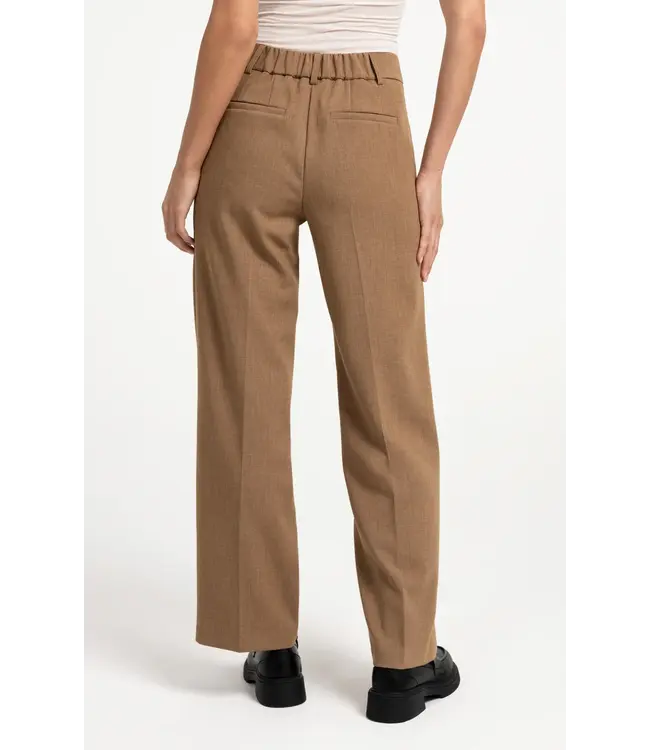 01-301285-609/810182  Woven trousers with straight legs