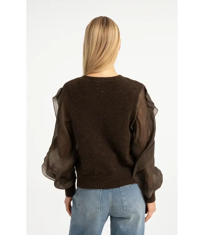 01-000638-609/90814  Knitted sweater with ruffle sleeves