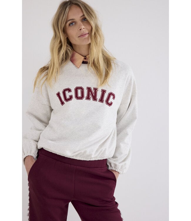 C62-21-602/001350-Snow Iconic Sweater
