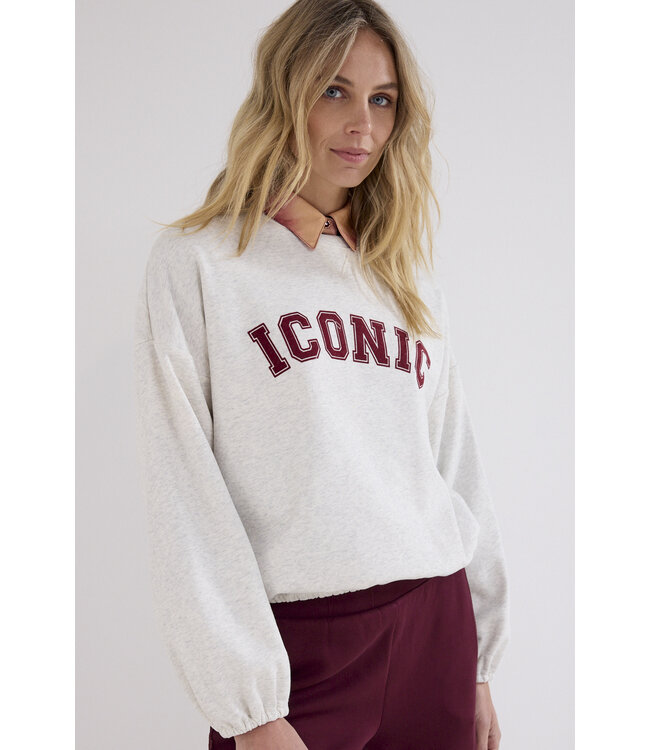 C62-21-602/001350-Snow Iconic Sweater