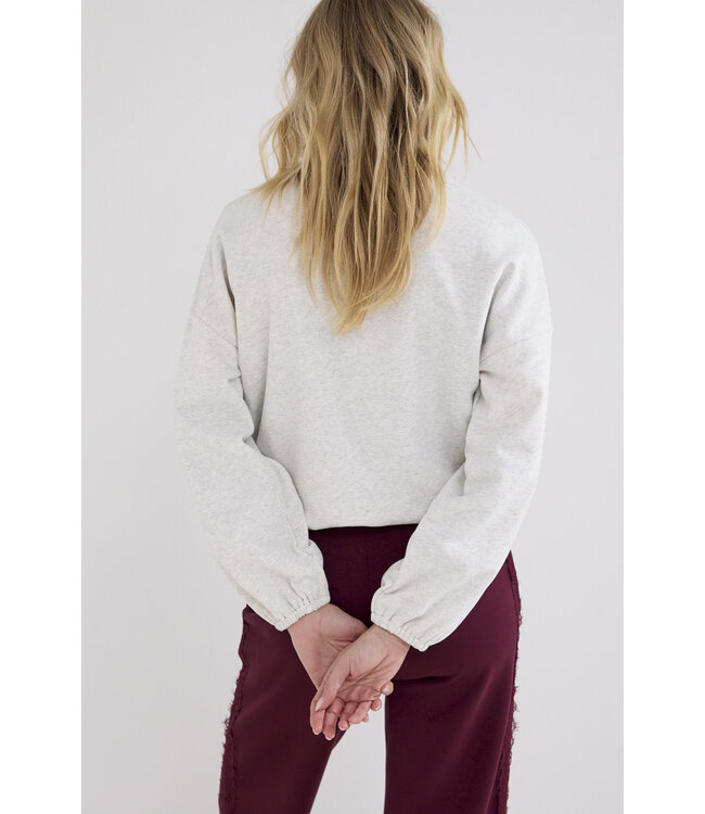 C62-21-602/001350-Snow Iconic Sweater