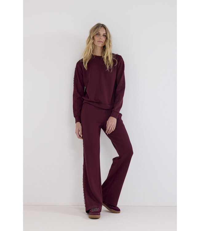 C12-21-101/004580-Pomegranate Technical Sweat Trousers Lace