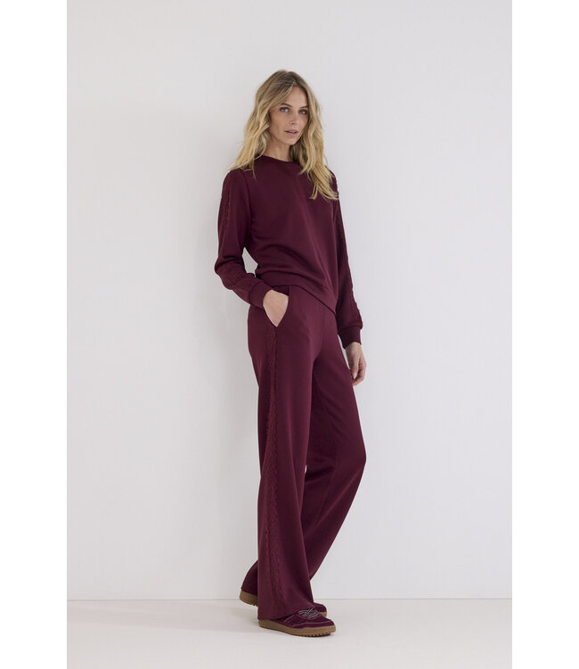 C12-21-101/004580-Pomegranate Technical Sweat Trousers Lace