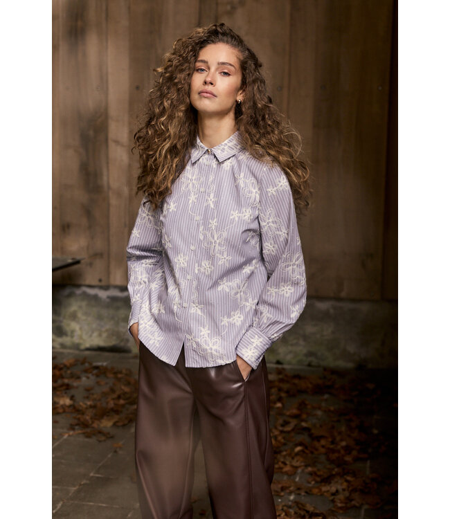 C64-21-301/002650-Chocolate Embroidered Blouse Rhinestones