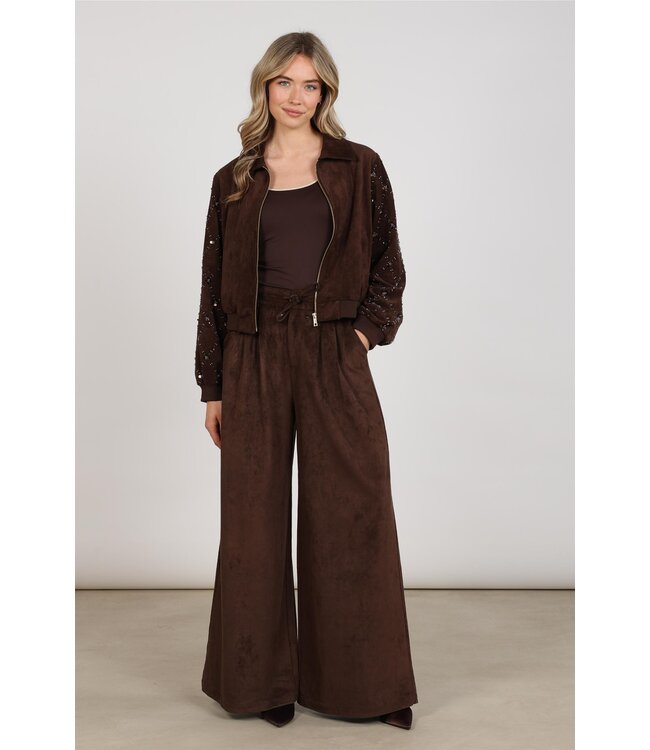 NKF13145/Chocolate  Daisy Bomber Suede
