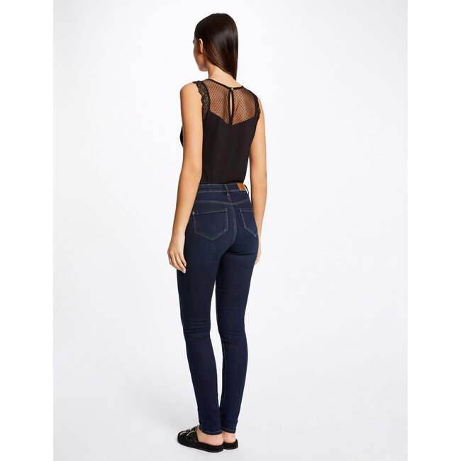 Morgan Top wide straps with dobby spot 232-Dchiara black