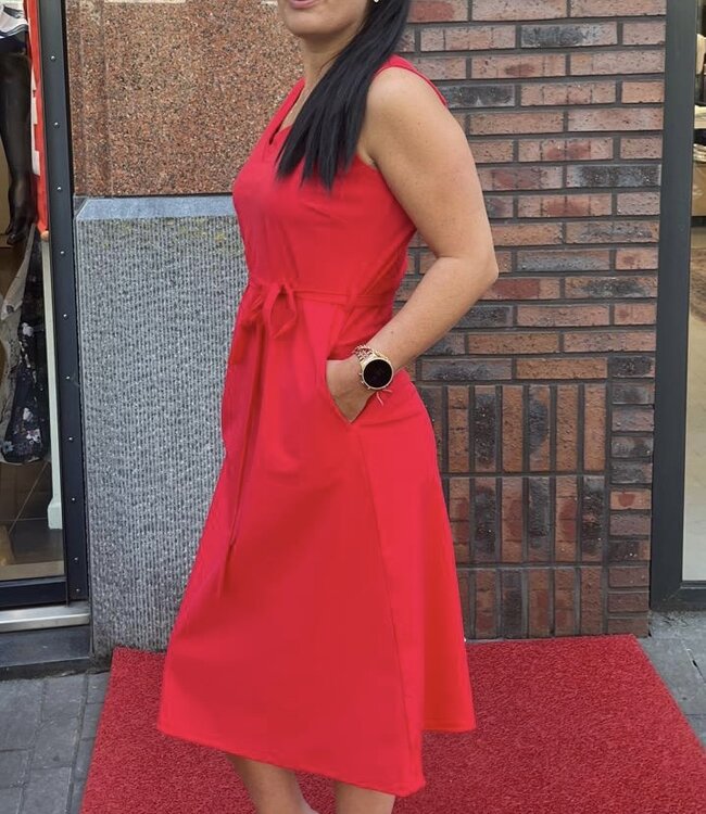 MI PIACE Travel  Jurk Mouwloos Uni 2308 Red