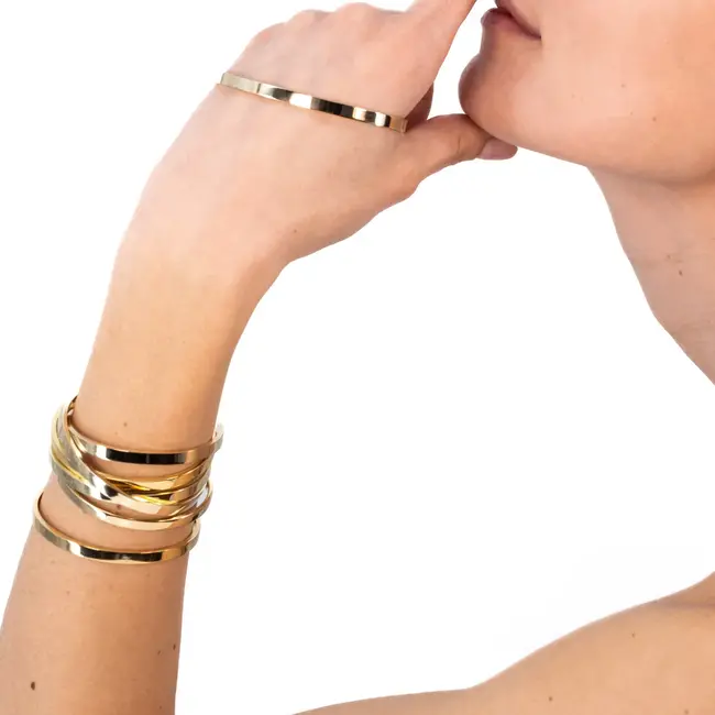 Classic Bangle -Bup05 Light Gold