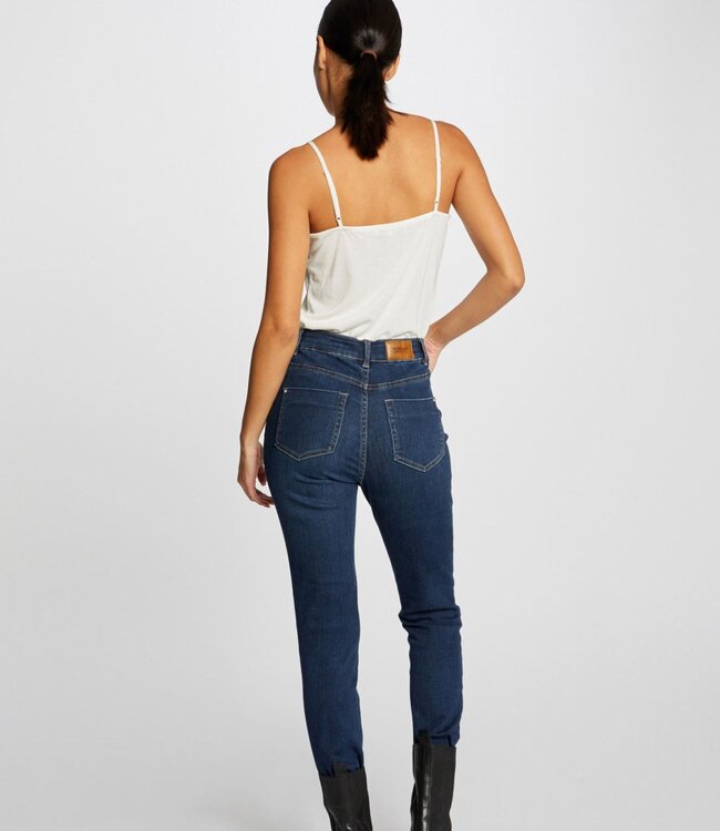 Morgan Top 221-Betty