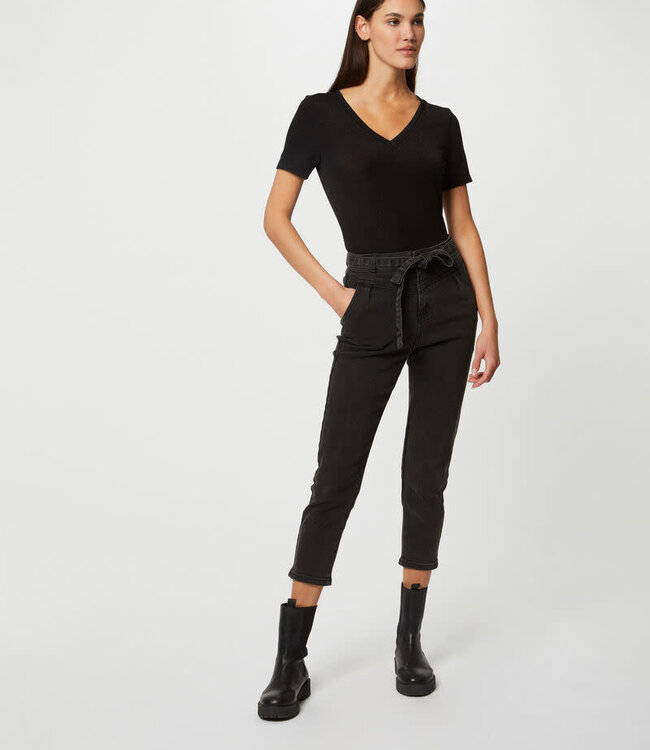 Morgan Short-sleeved t-shirt with V-neck 212-Diwi Black