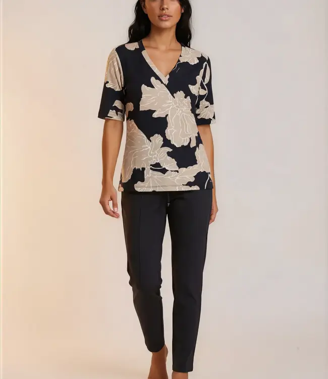 MI PIACE Travel T-shirt Big Flower Print 202271 Black