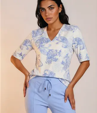 MI PIACE Travel Top V-hals Paisely Print 202271 Lavender Blue/Off White MI PIACE Travel Top V-hals Paisely Print 202271 Lavender Blue/Off White