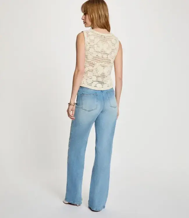 Morgan Mouwloos vest met V-hals 261-Mneo ivoor