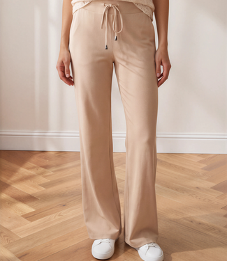 MI PIACE Travel Broek Straight Uni 202136 Sand MI PIACE Travel Broek Straight Uni 202136 Sand
