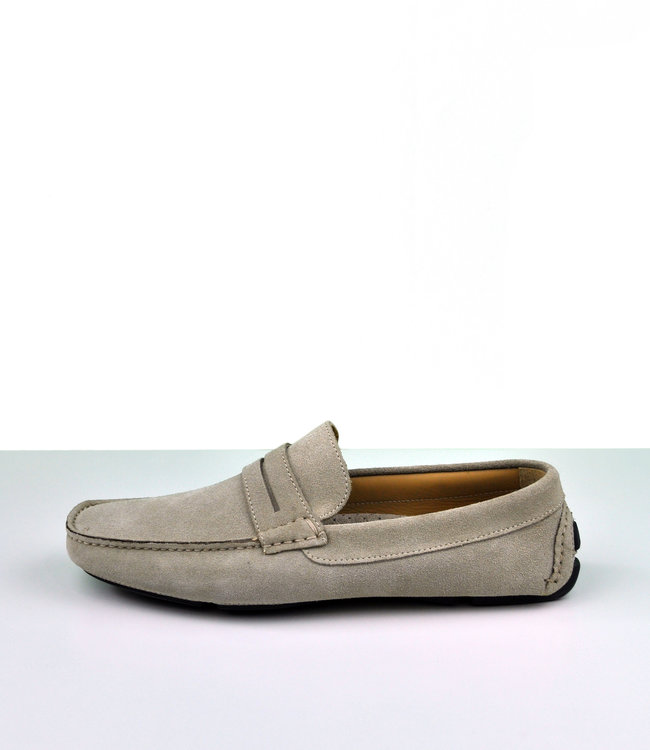 Romeo Gigli sand coloured moccasins