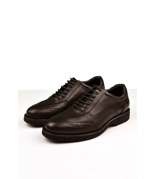 sporty oxford shoes