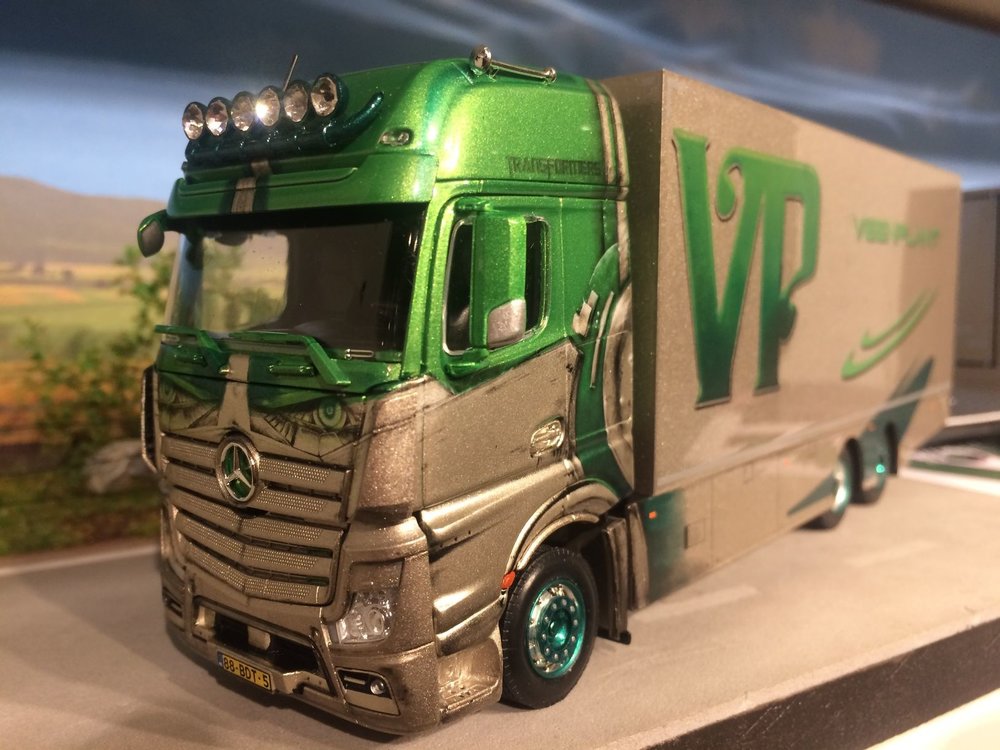 Tekno Tekno Mercedes Actros combi Veenplant "Transformers"