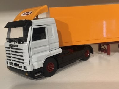 Tekno Tekno Scania 143M streamliner with closed trailer Barilla