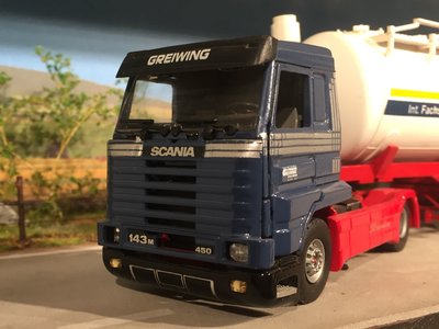 Tekno Tekno Scania 143M streamliner with bulk tanker Greiwing